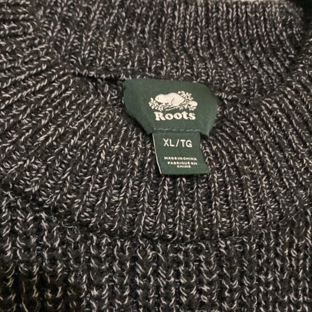 ROOTS Charcoal Grey Crew Neck Cabin Sweater